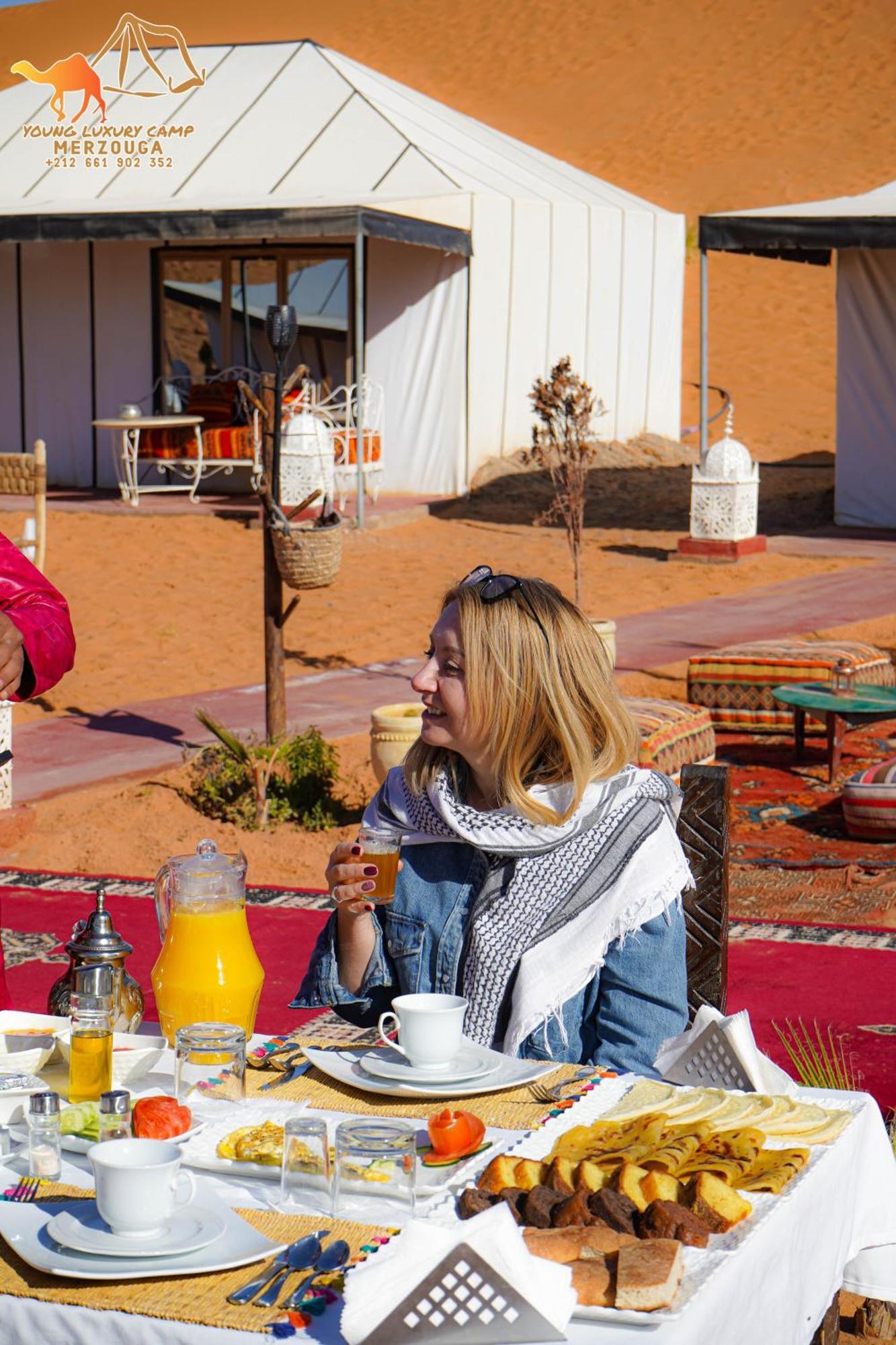 Young Luxury Camp Merzouga Extérieur photo