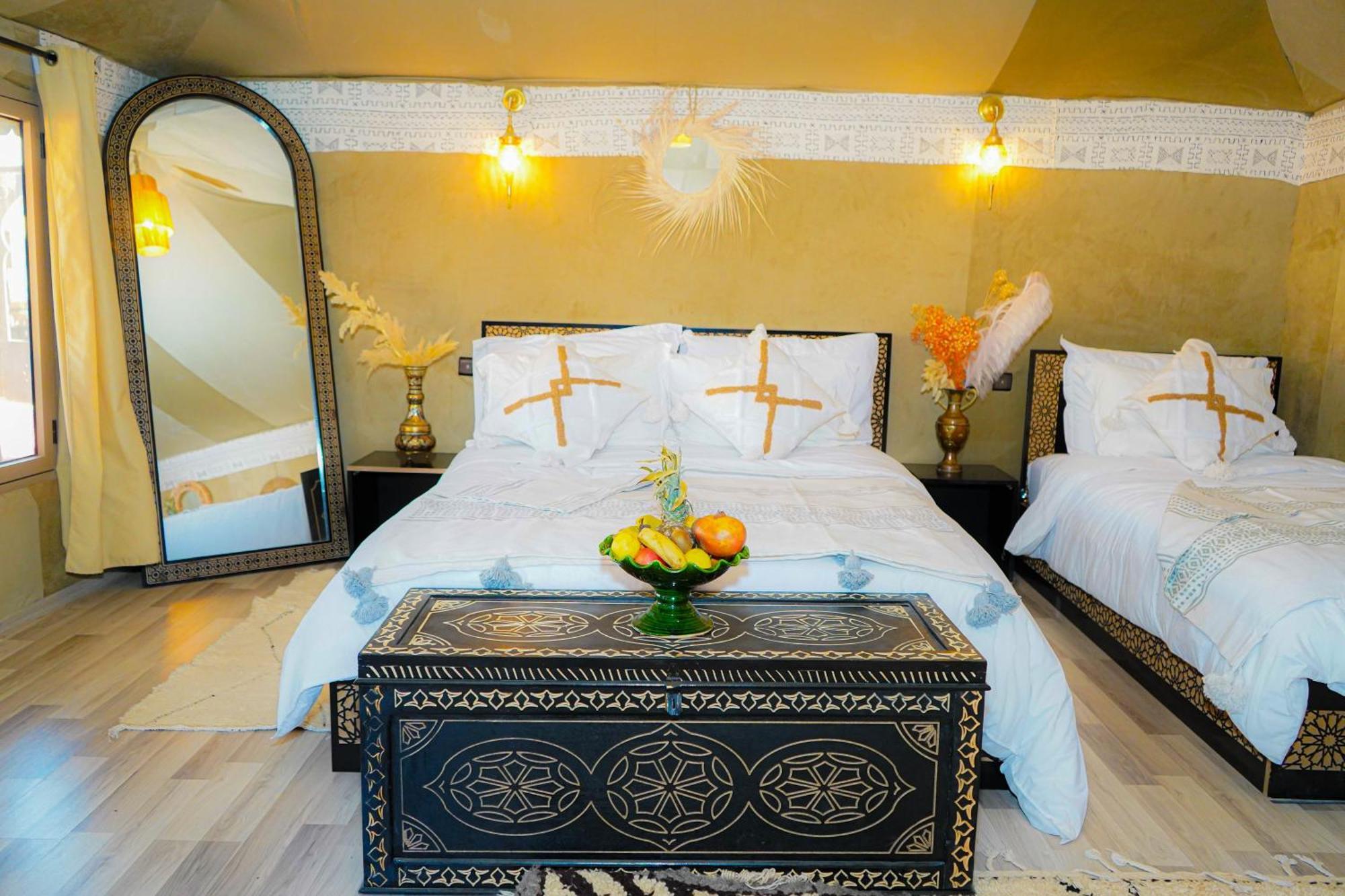 Young Luxury Camp Merzouga Extérieur photo